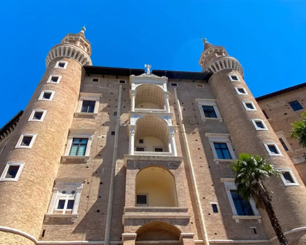 palazzo storico urbino discover marche insta